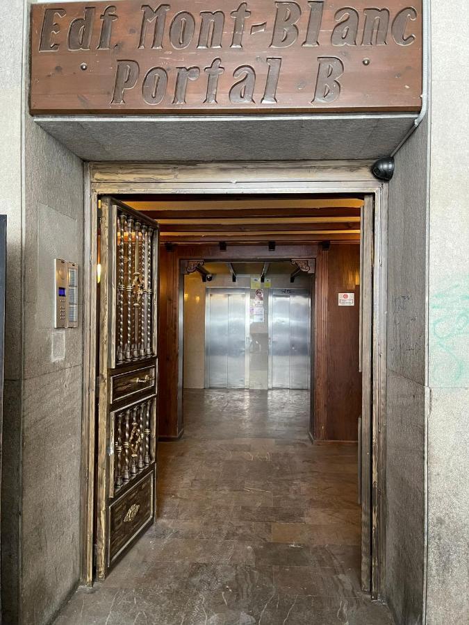 apartamento en la plaza Sierra Nevada Exterior foto